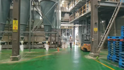 聚丙烯酰胺沉淀剂厂家装车作业现场展示