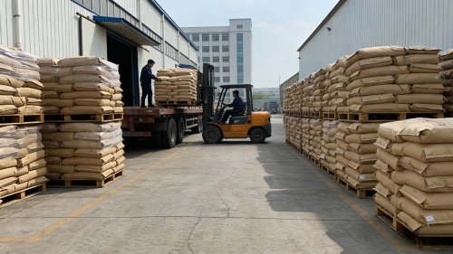 PAM聚丙烯酰胺粉末装车现场